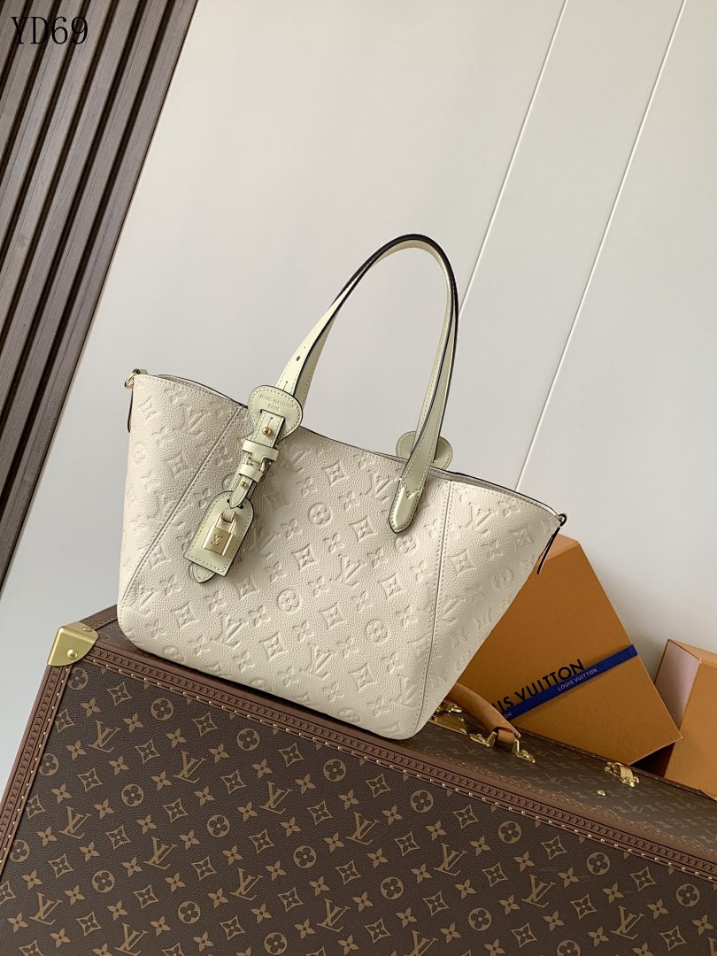 LVutton YD69 Cosmetic Pouch