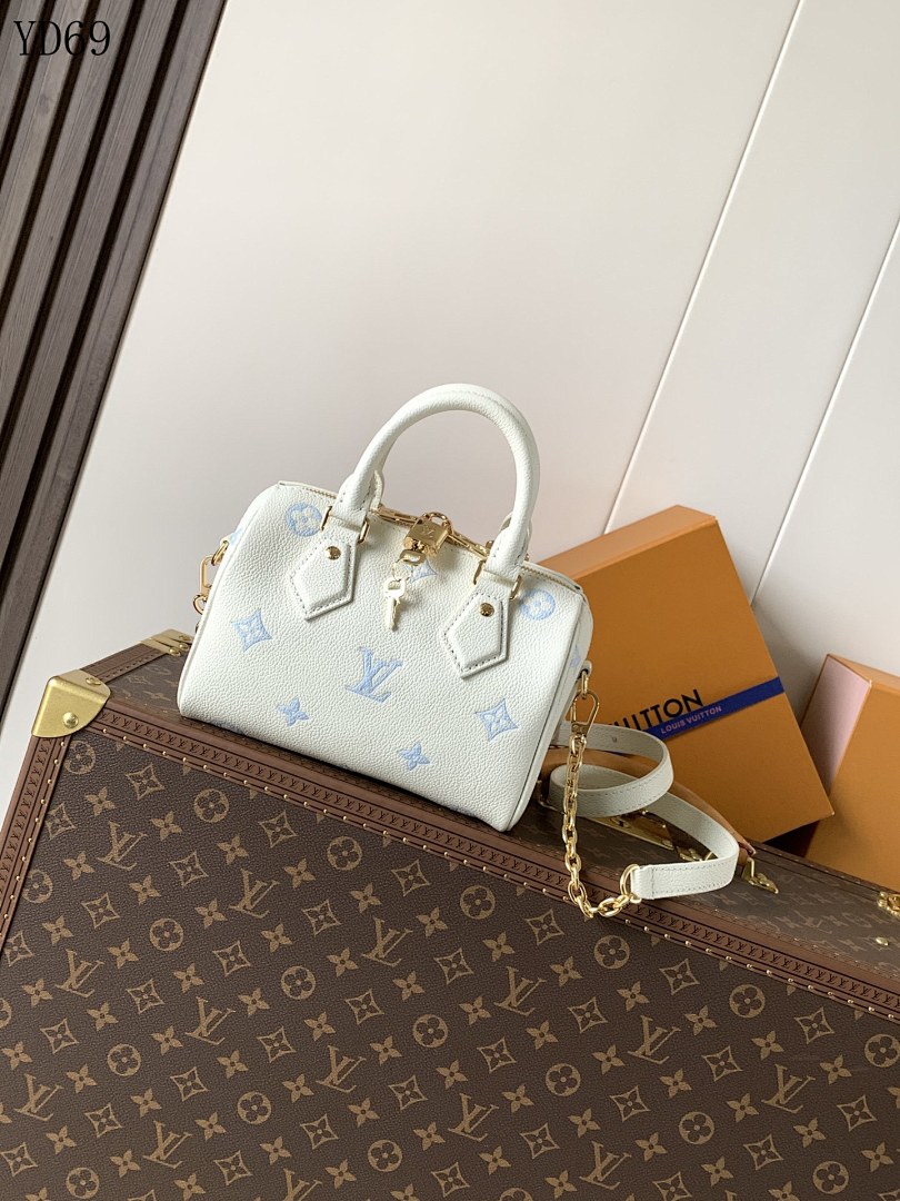 LVutton Nano Speedy Bag