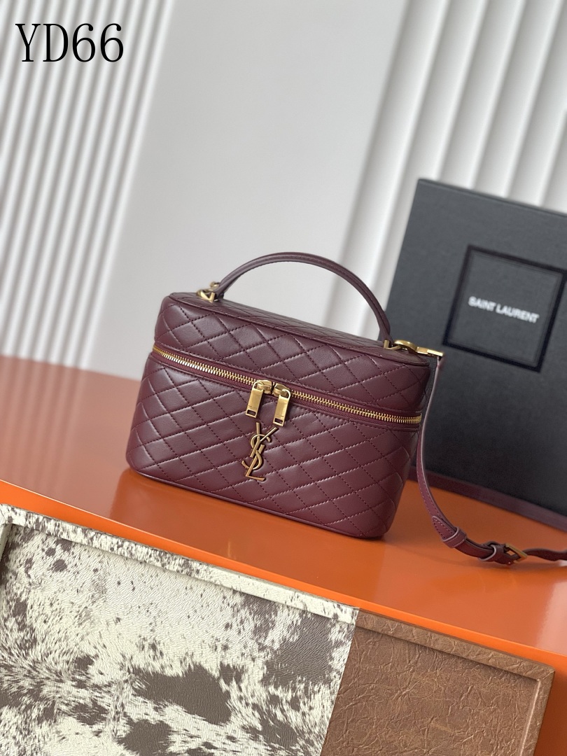 SntLaurent Paris YD6670 Leather Wallet