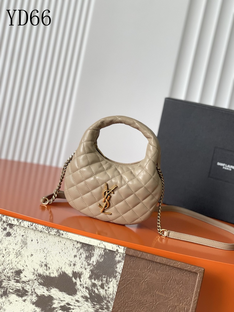 LVutton YD6662 Minaudière Quilted Leather Bag