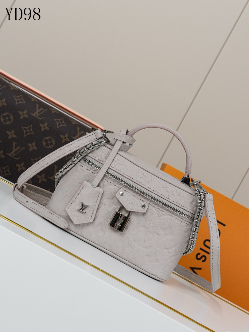 LVutton YD9847 Pochette Metis