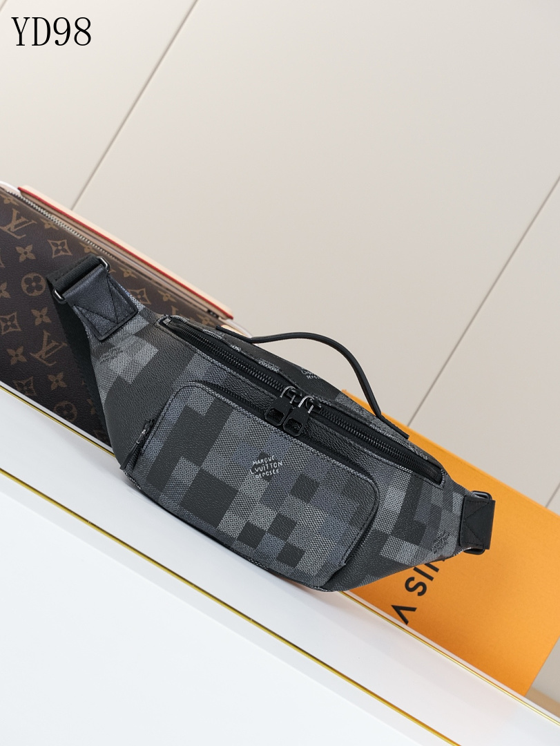 LVutton Damier Graphite Belt Bag