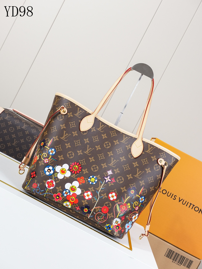 LVutton x Yayoi Kusama Monogram Multicolore Keepall Duffle